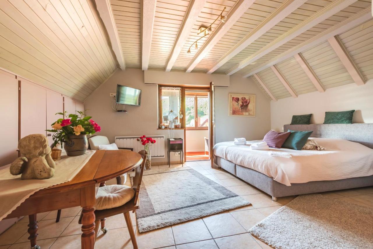 Chambre Du Vigneron - Domaine Leon Bleesz Reichsfeld Екстер'єр фото